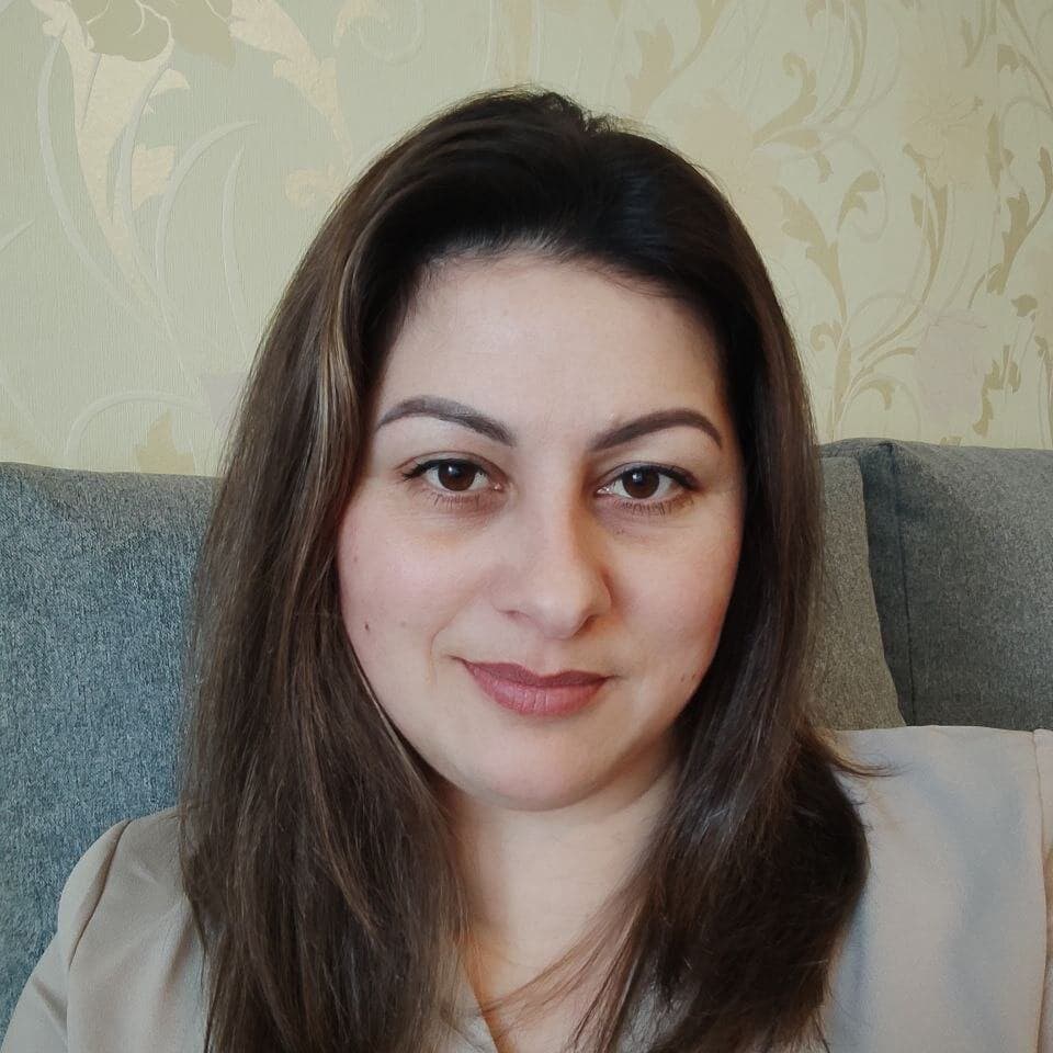 model Soli9999 invites you to explore intimate 1 on 1 sex cam sessions.