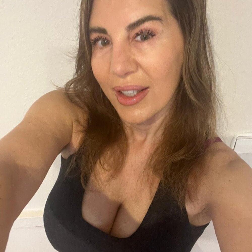 Watch NaughtyMilla, a stunning babe, for exciting cam to cam sex.