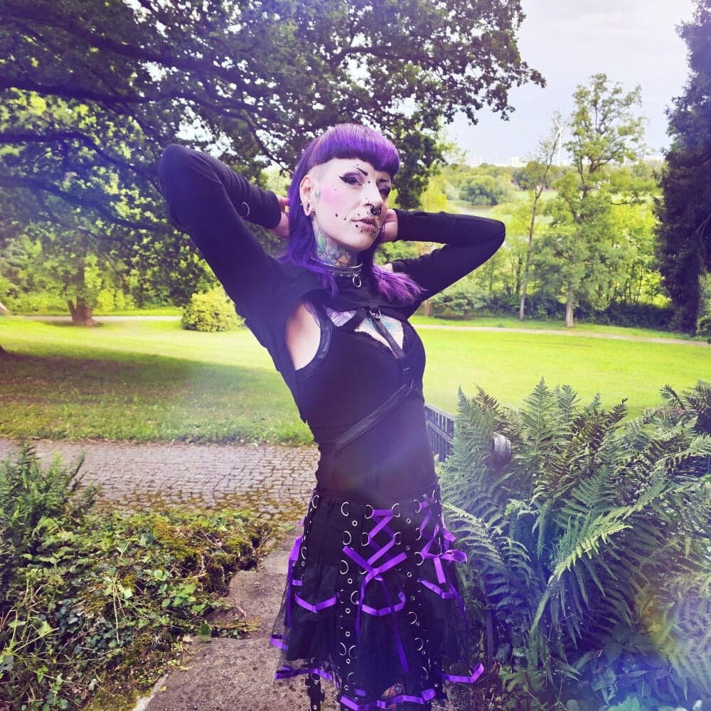 Catch Purple_Coffin666 and their couple as they engage in a fun nude chat.