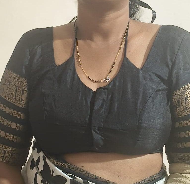 Best_Kannada_Couple enjoys nude chat with cam couples for an unforgettable private show.