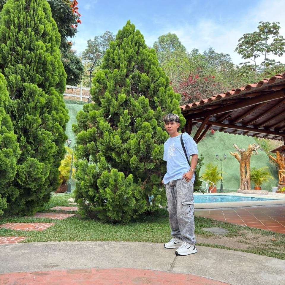 This guy, Mikke18, is ready for an unforgettable nude chat.