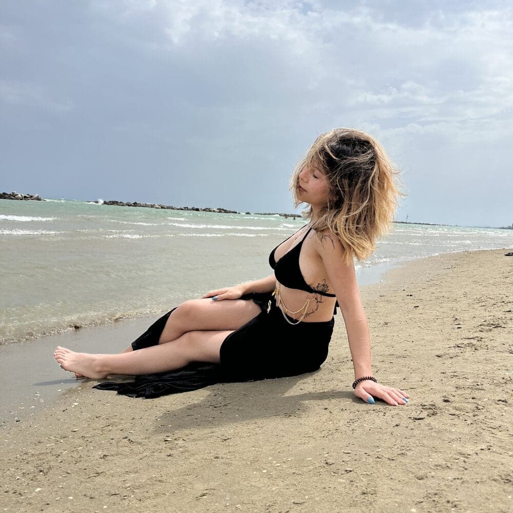 Nude chat with our fabulous cam girls for an unforgettable private show with YumiLux.