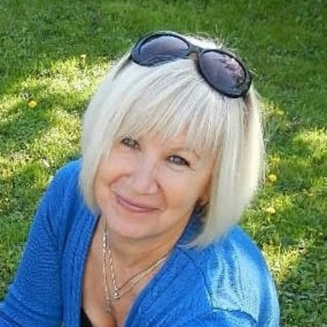 KlaudiaDarling enjoys cam to cam sex with beautiful cam girls for 1 on 1 sex cam fun.