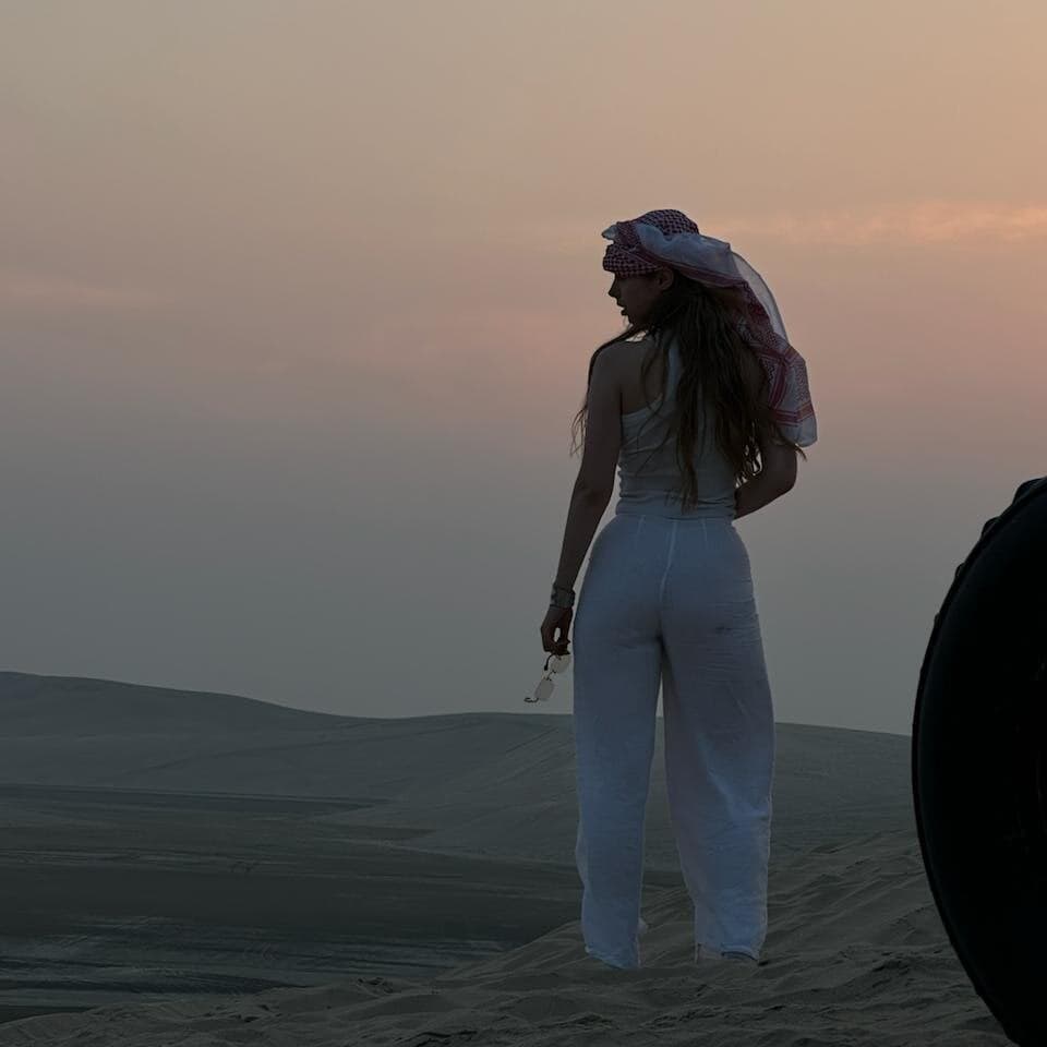 Watch SunnyShiney, your favorite model, in an exclusive nude chat now.