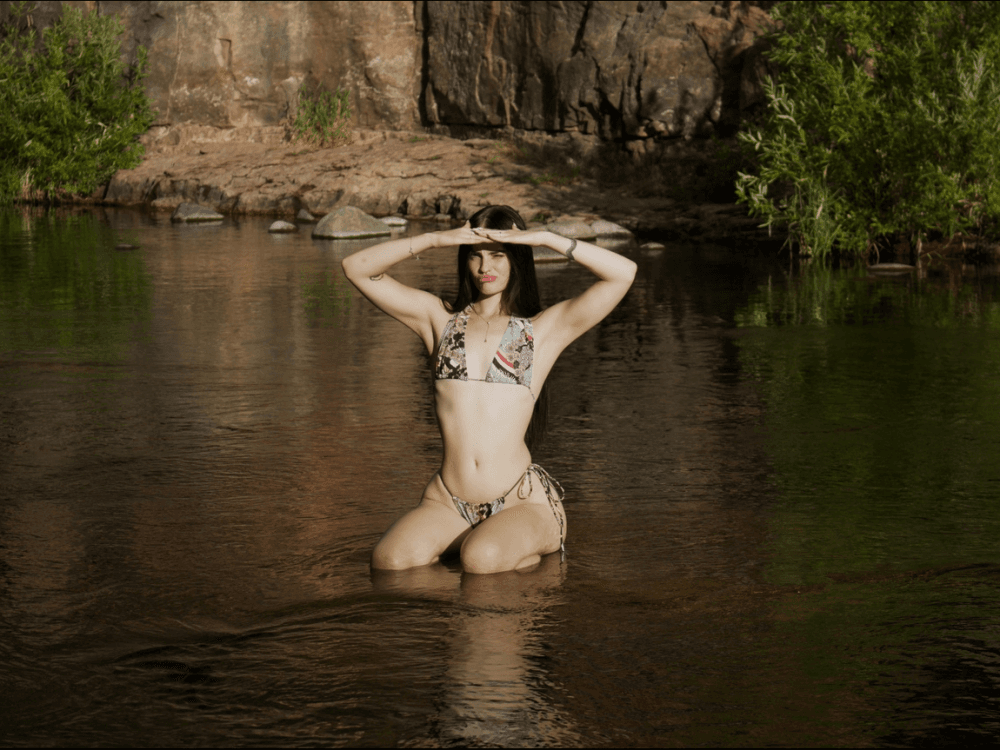 Dive into nude chat with KarissaChantelle's enchanting couple tonight.