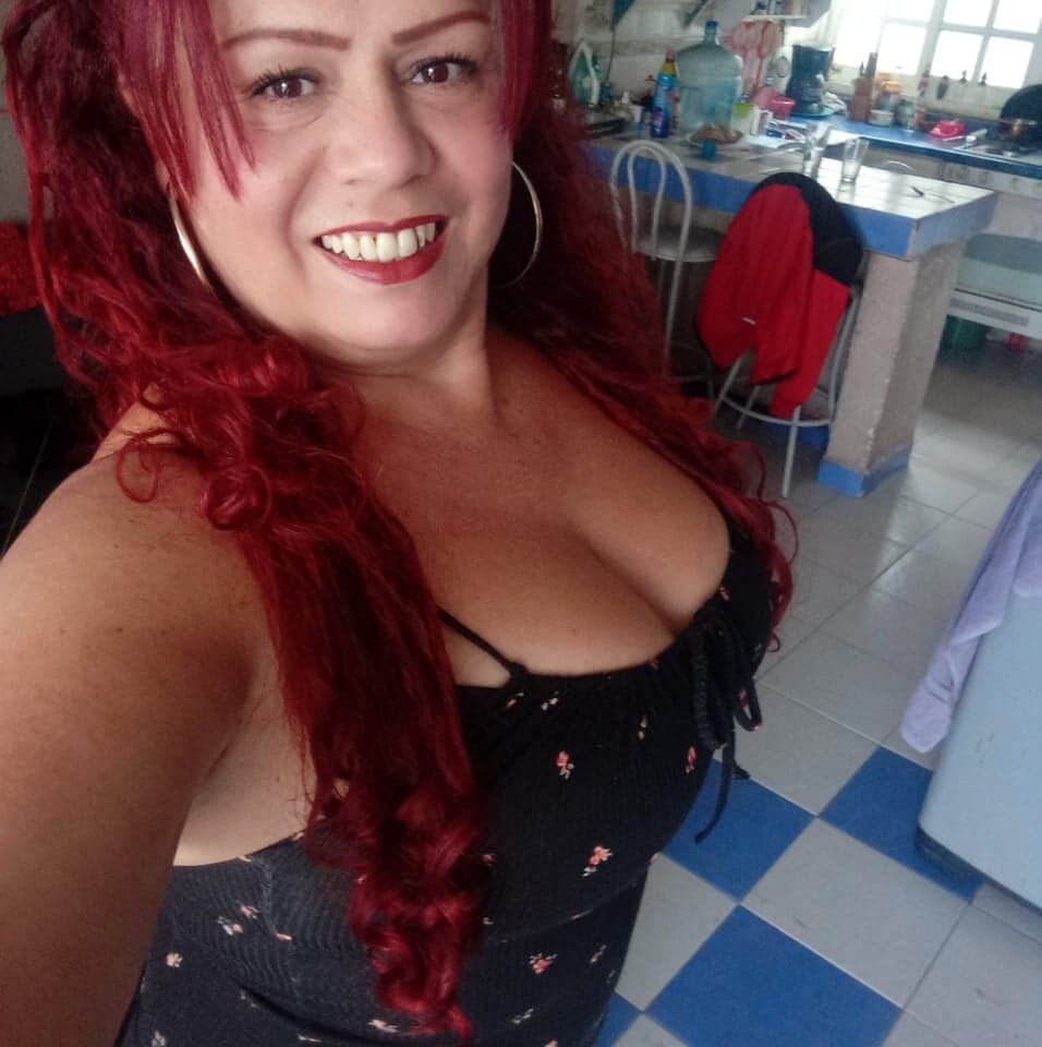 Kamila70 is your webcam cam girl for thrilling 1 on 1 sex cam.